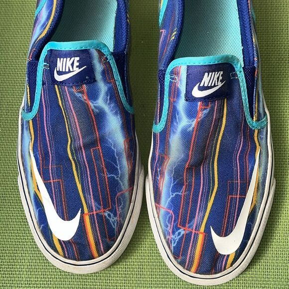 EXCELLENT CONDITION NIKE CANVAS SLIP ON VAN-LIKE SHOES WOMEN’S 9/EURO 40 - Picture 8 of 9